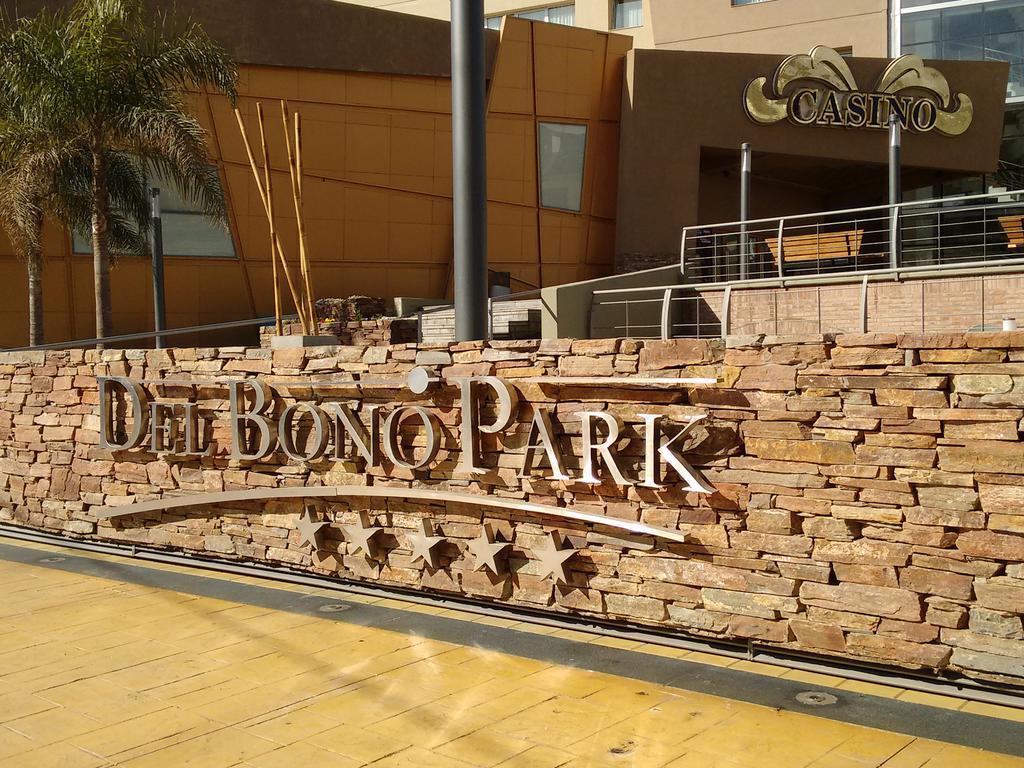 Hotel Del Bono Park Сан Хуан Екстериор снимка