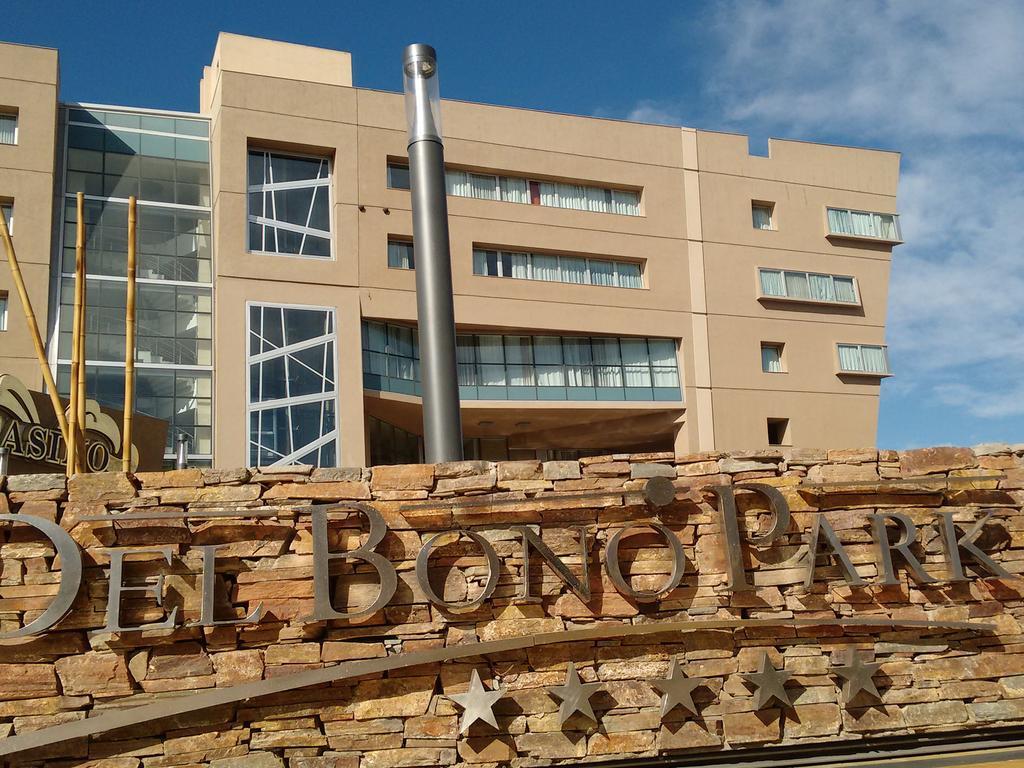 Hotel Del Bono Park Сан Хуан Екстериор снимка