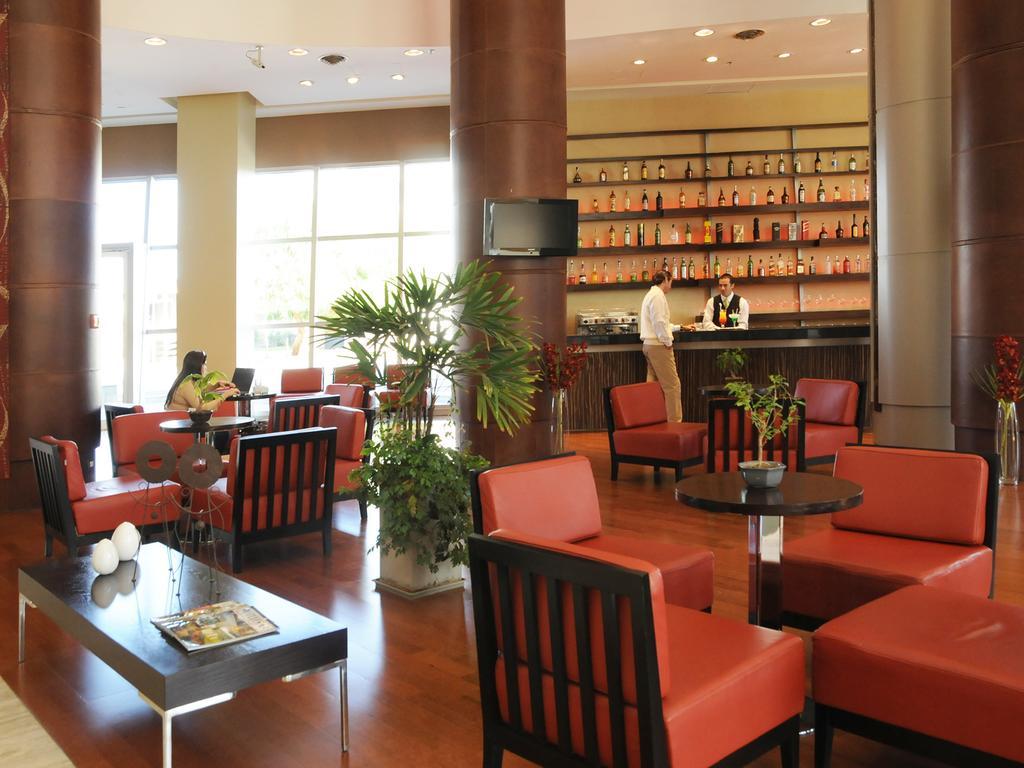Hotel Del Bono Park Сан Хуан Екстериор снимка