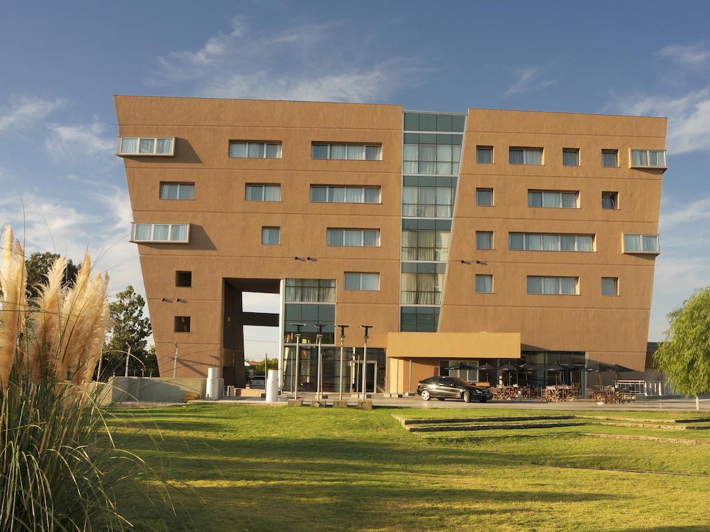 Hotel Del Bono Park Сан Хуан Екстериор снимка